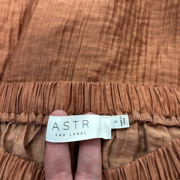 REVOLVE ASTR Cassian Off the Shoulder Long Sleeve Midi Dress Size Small NWT - Picture 13 of 14